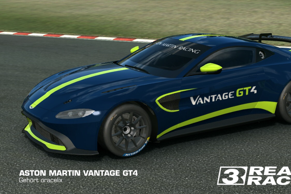 Aston Martin Vantage GT4